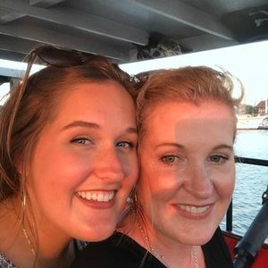 Meet your Posher, Alyson